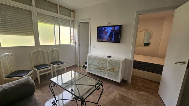 1 makuuhuone Ranta-asunto vuokrattavana paikassa Torremolinos mukana uima-altaan 
autotalli - 800 € (Ref: 9434846)