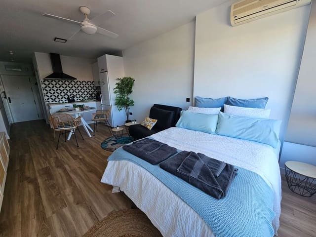 Studio for holiday rental in Torremolinos with pool - € 175 (Ref: 9434847)