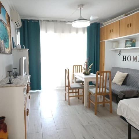 Studio for holiday rental in Torremolinos with pool - € 168 (Ref: 9434849)