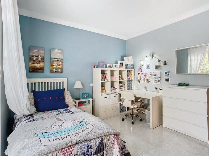 Adosado de 5 habitaciones en Alhaurín el Grande en venta - 348.000 € (Ref: 9434850)