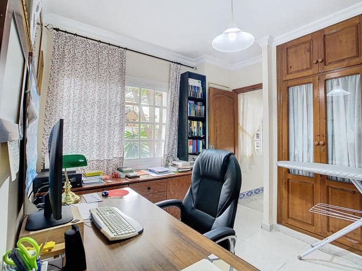 Adosado de 5 habitaciones en Alhaurín el Grande en venta - 348.000 € (Ref: 9434850)