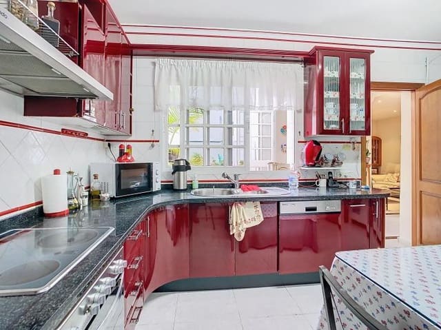 Adosado de 5 habitaciones en Alhaurín el Grande en venta - 348.000 € (Ref: 9434850)