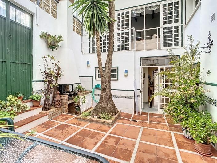 Adosado de 5 habitaciones en Alhaurín el Grande en venta - 348.000 € (Ref: 9434850)