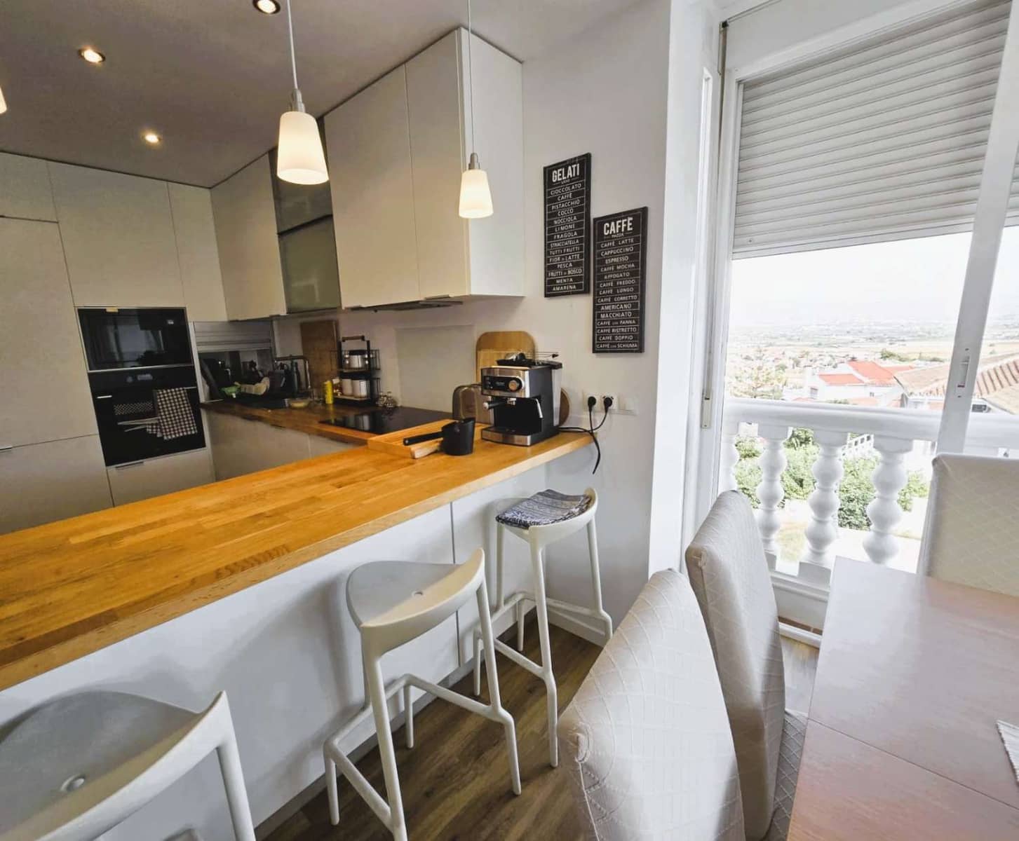 7 soverom Villa til salgs i Alhaurin de la Torre med svømmebasseng garasje - € 889 000 (Ref: 9434852)