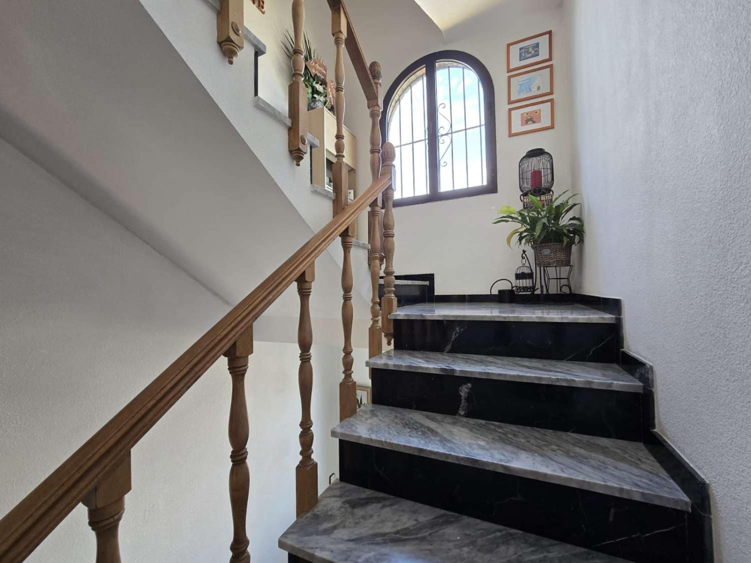 7 soverom Villa til salgs i Alhaurin de la Torre med svømmebasseng garasje - € 889 000 (Ref: 9434852)