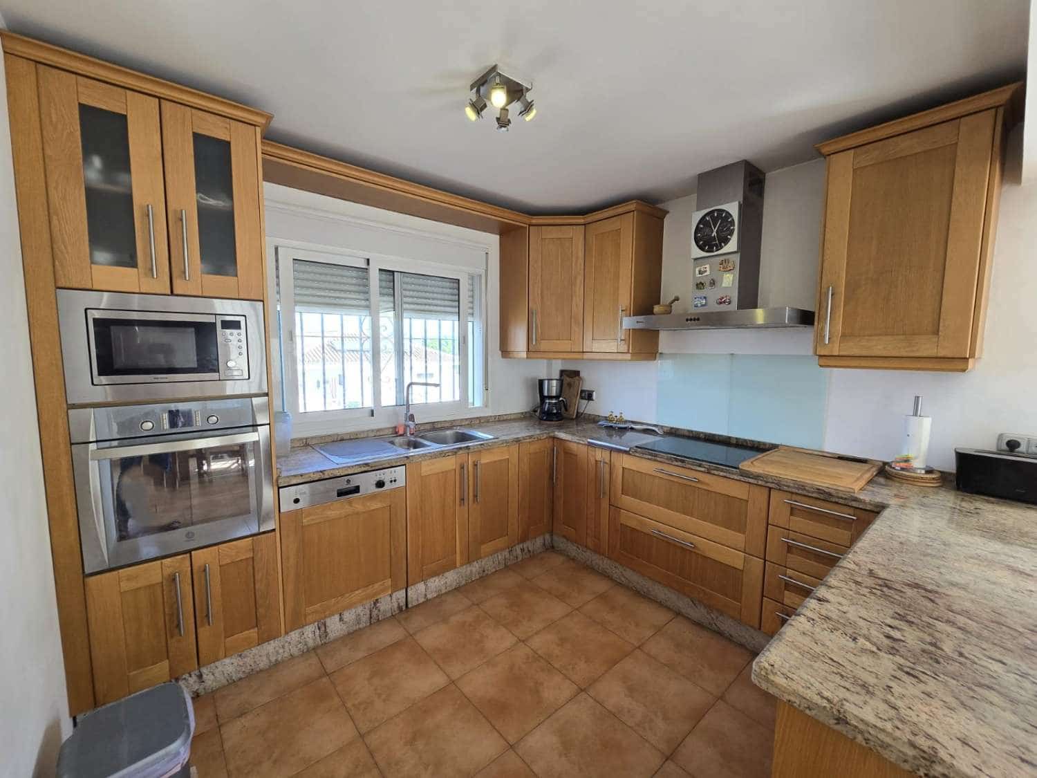 7 soverom Villa til salgs i Alhaurin de la Torre med svømmebasseng garasje - € 889 000 (Ref: 9434852)