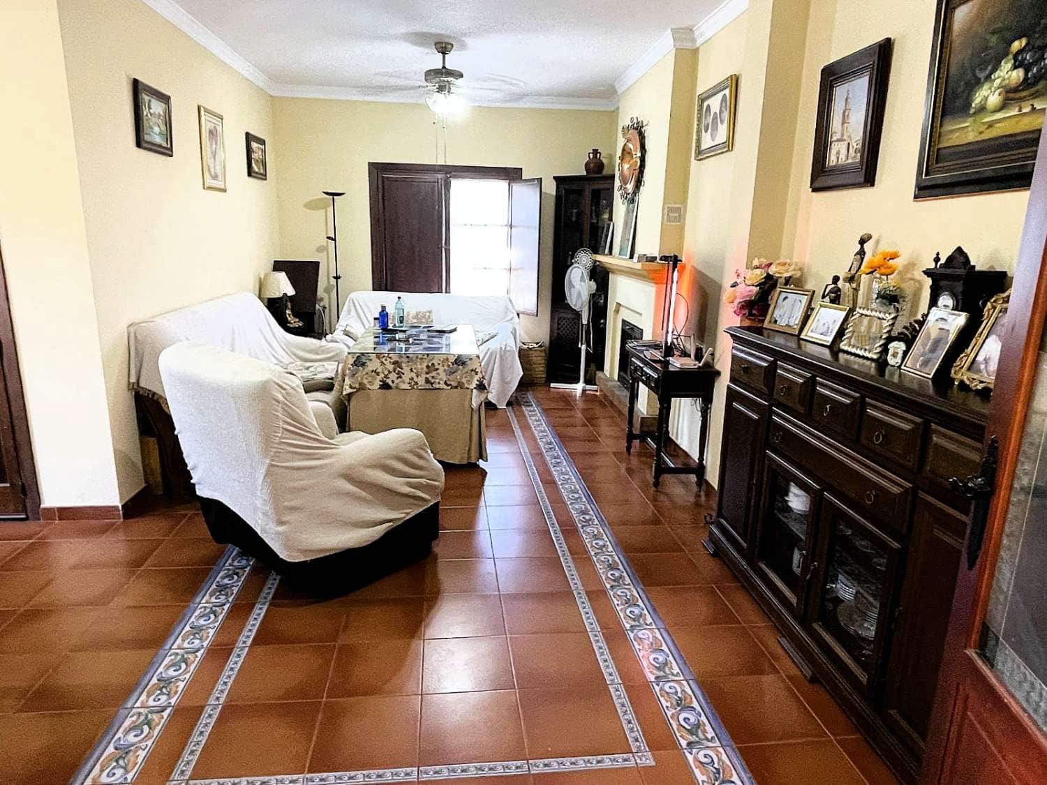 5 bedroom Villa for sale in Alhaurin de la Torre with pool garage - € 600,000 (Ref: 9434853)