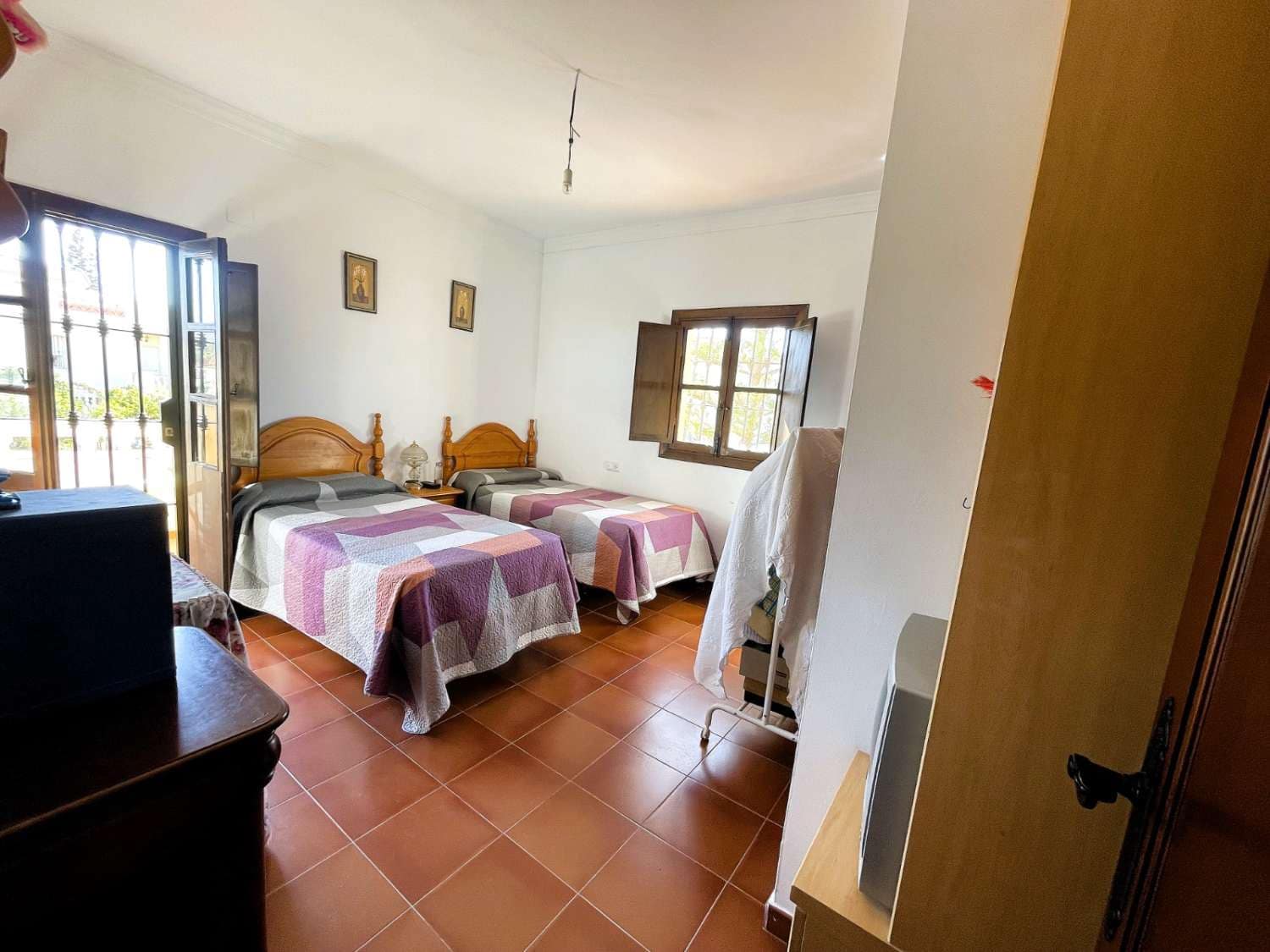 5 bedroom Villa for sale in Alhaurin de la Torre with pool garage - € 600,000 (Ref: 9434853)