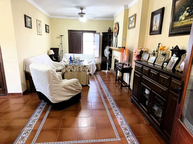 Chalet de 5 habitaciones en Alhaurín de la Torre en venta con piscina garaje - 600.000 € (Ref: 9434853)