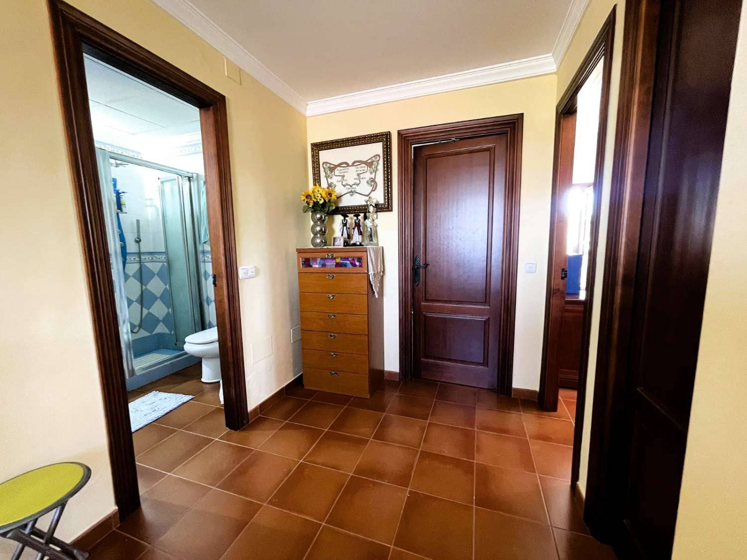 5 bedroom Villa for sale in Alhaurin de la Torre with pool garage - € 600,000 (Ref: 9434853)