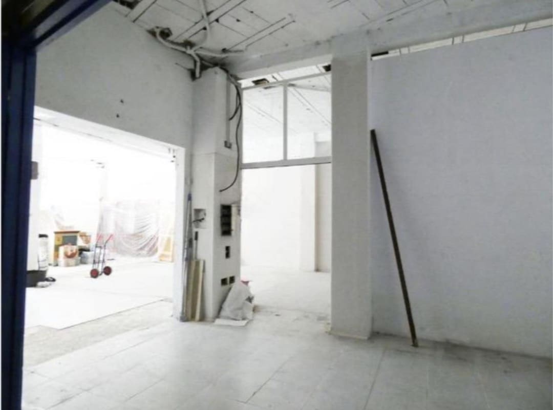 Commercial for sale in Torremolinos - € 221,450 (Ref: 9434854)