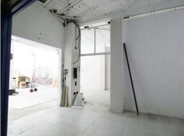 Kommersiell til salgs i Torremolinos - € 221 450 (Ref: 9434854)