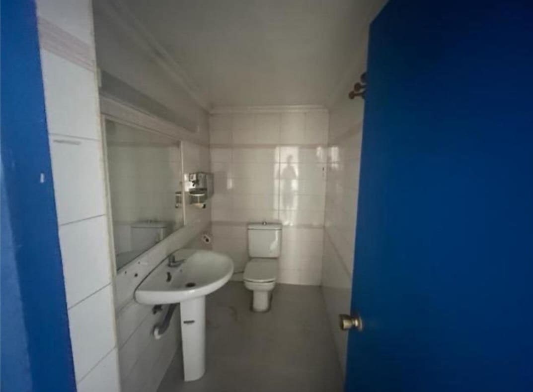 Commercial for sale in Torremolinos - € 221,450 (Ref: 9434854)