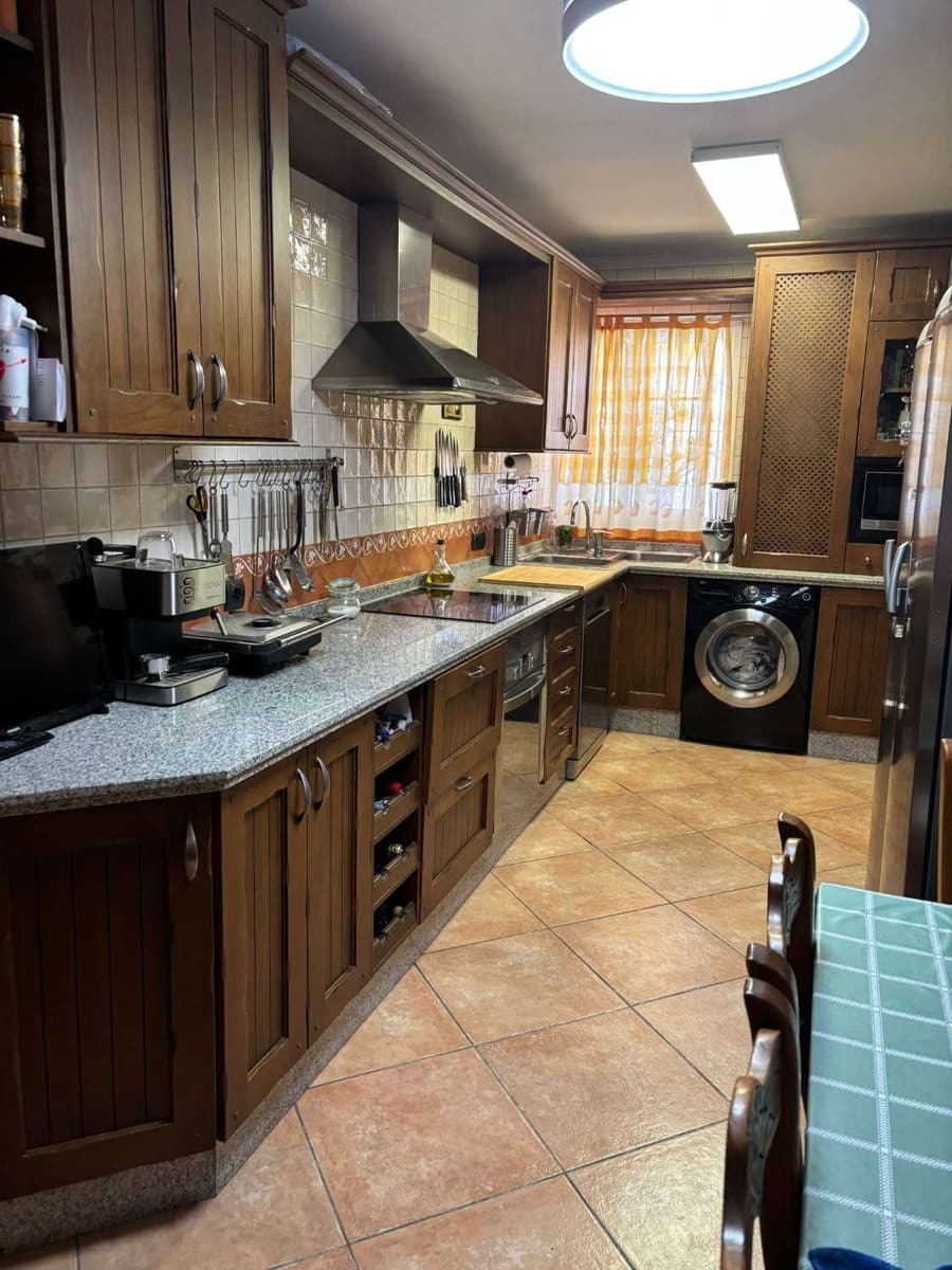 3 bedroom Terraced Villa for sale in Alhaurin de la Torre with pool garage - € 505,000 (Ref: 9434855)