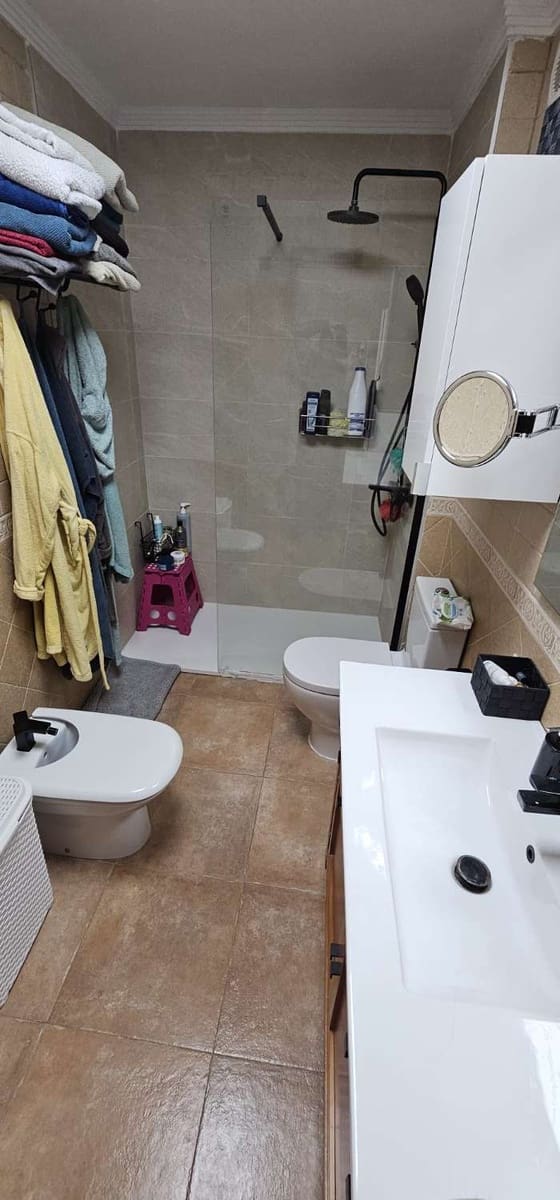 3 makuuhuone Rivitalo myytävänä paikassa Alhaurin de la Torre mukana uima-altaan 
autotalli - 478 000 € (Ref: 9434855)