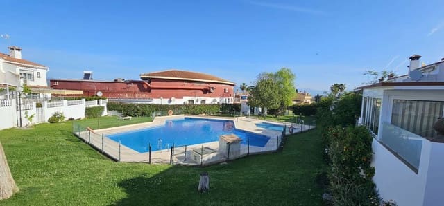 3 soveværelse Rækkehus til salg i Alhaurín de la Torre med swimmingpool garage - € 478.000 (Ref: 9434855)