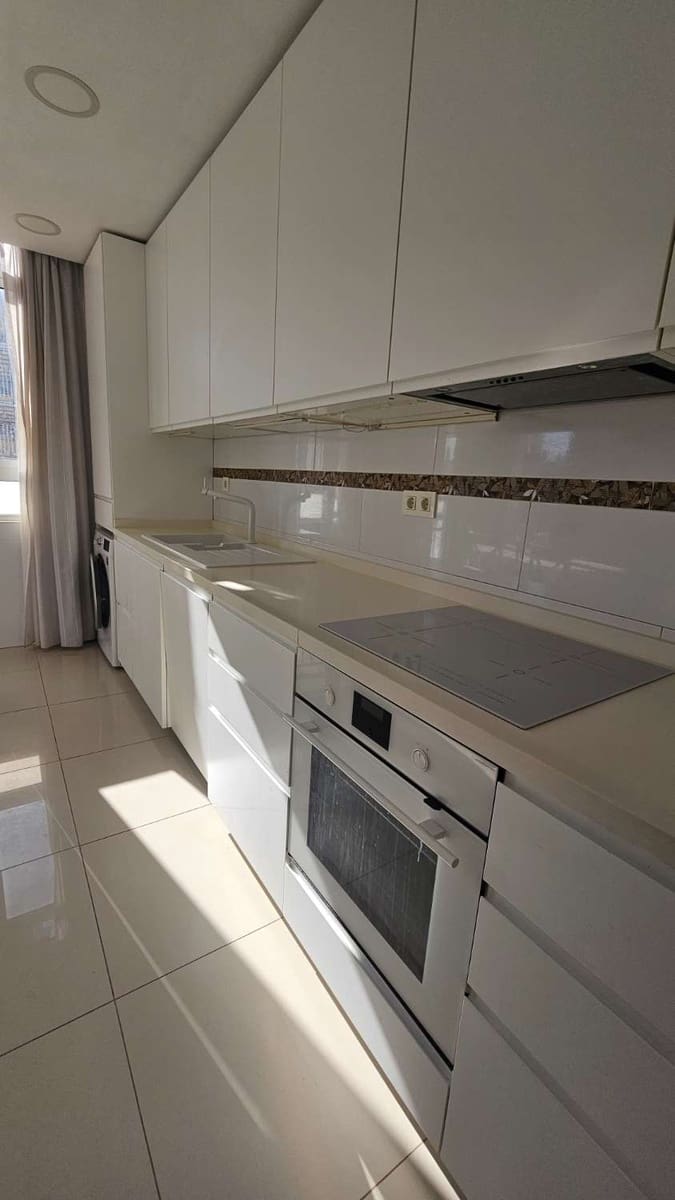 Piso de 4 habitaciones en Fuengirola en venta - 595.000 € (Ref: 9434862)