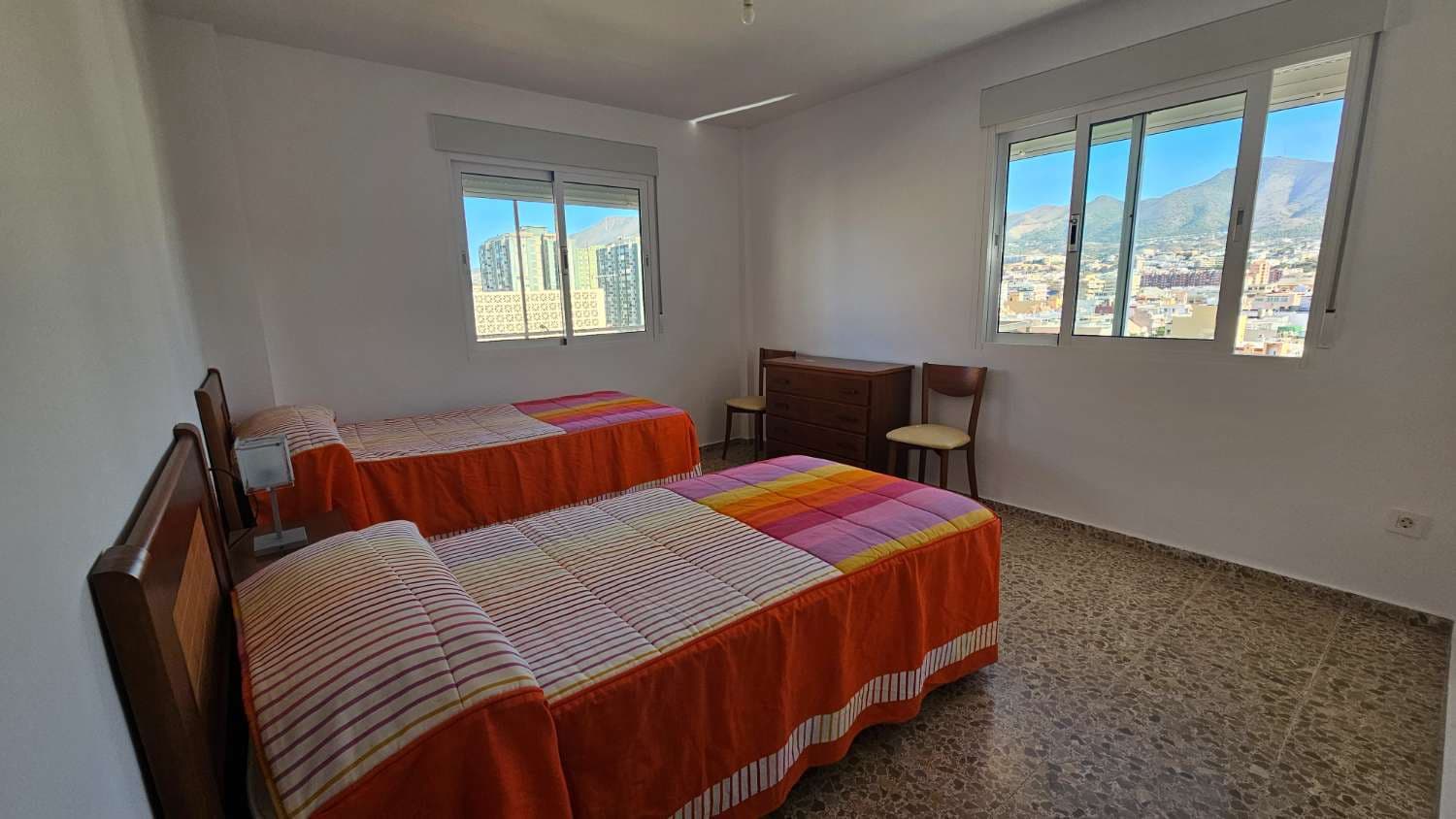 Piso de 4 habitaciones en Fuengirola en venta - 595.000 € (Ref: 9434862)