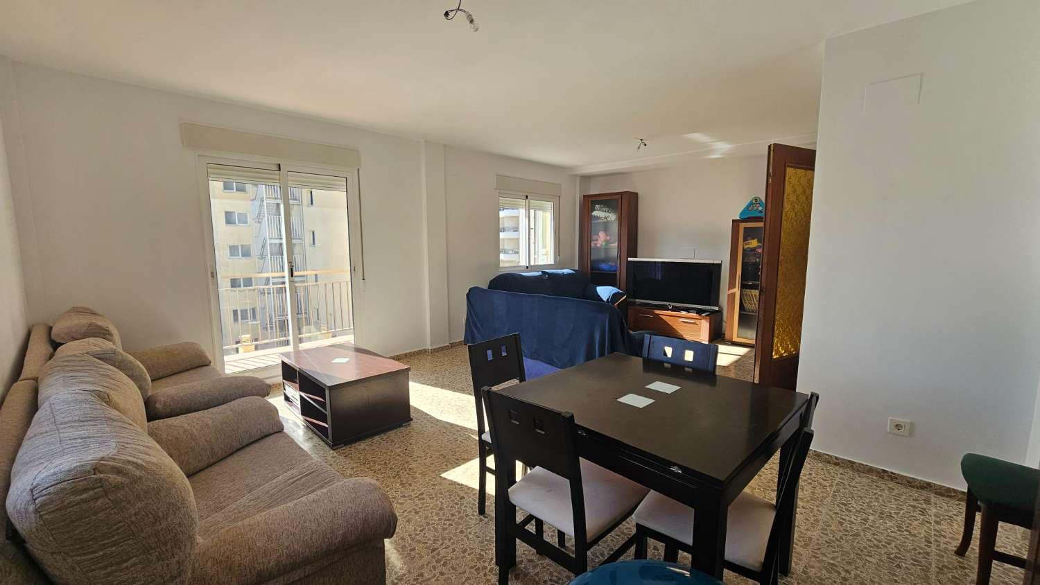 Piso de 4 habitaciones en Fuengirola en venta - 595.000 € (Ref: 9434862)