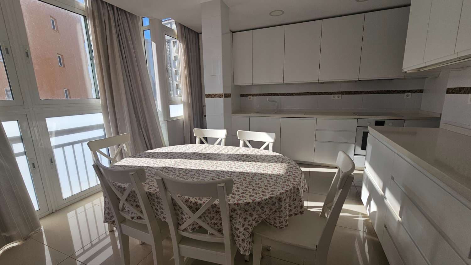 Piso de 4 habitaciones en Fuengirola en venta - 595.000 € (Ref: 9434862)