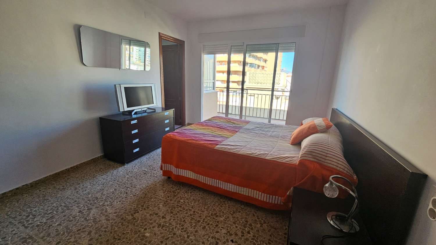 Piso de 4 habitaciones en Fuengirola en venta - 595.000 € (Ref: 9434862)