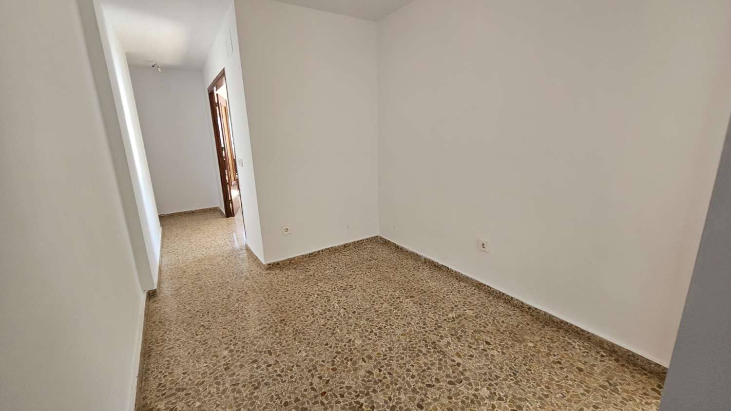 Piso de 4 habitaciones en Fuengirola en venta - 595.000 € (Ref: 9434862)