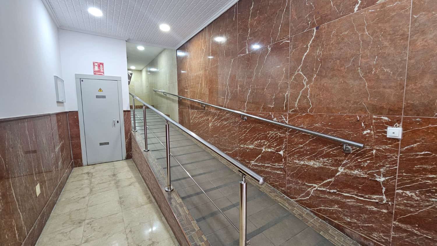 Piso de 4 habitaciones en Fuengirola en venta - 595.000 € (Ref: 9434862)