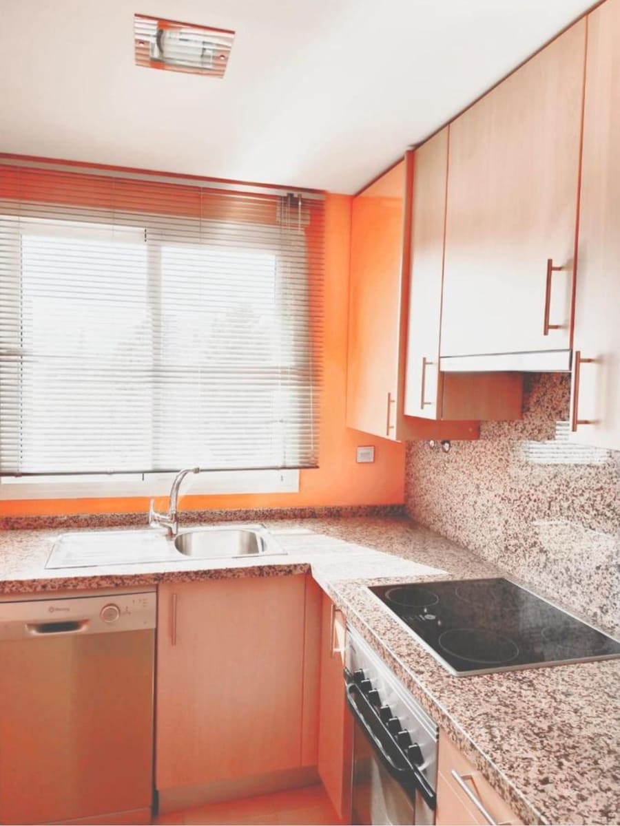 3 slaapkamer Flat te koop in Malaga stad met zwembad garage - € 489.000 (Ref: 9434863)