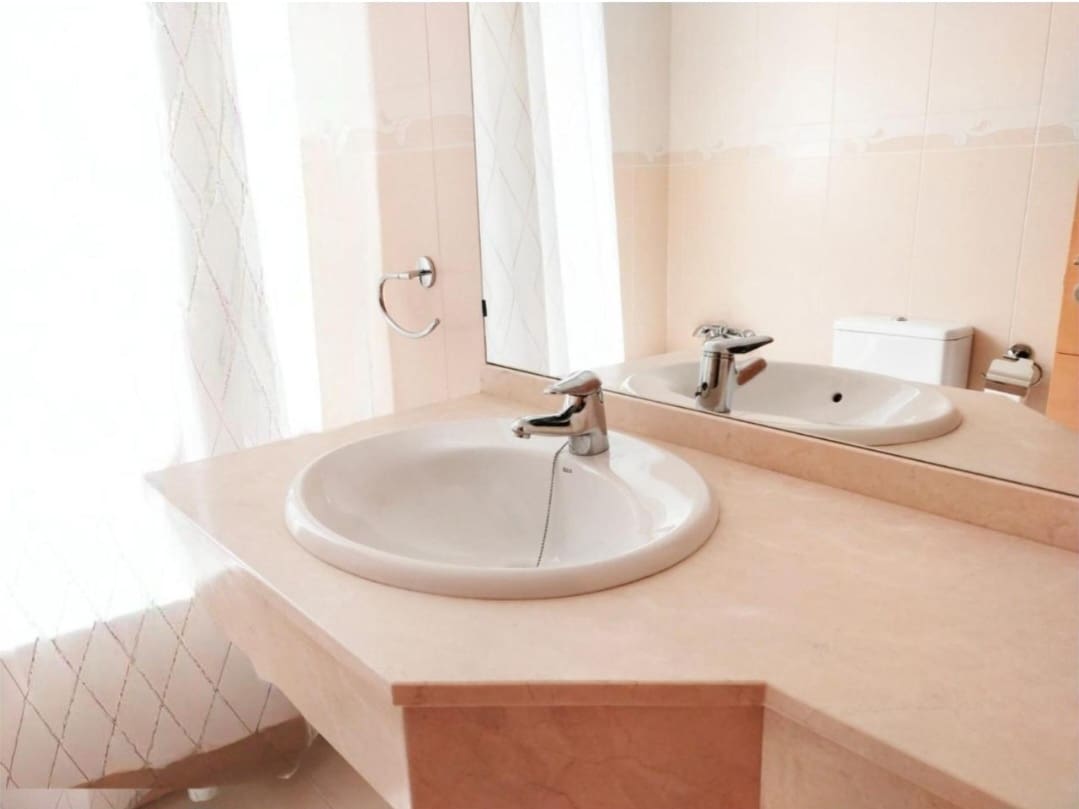 3 slaapkamer Flat te koop in Malaga stad met zwembad garage - € 489.000 (Ref: 9434863)