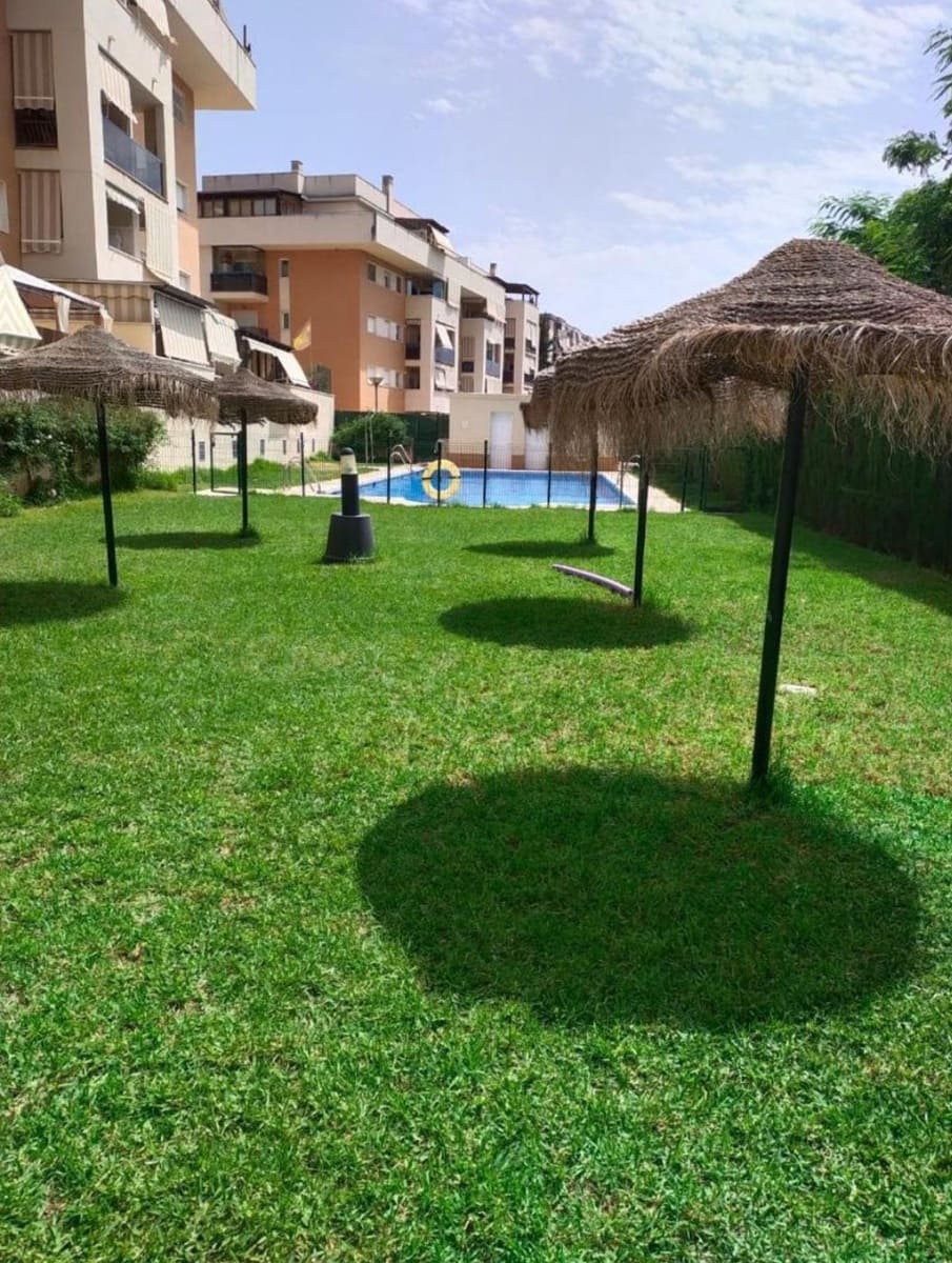 3 slaapkamer Flat te koop in Malaga stad met zwembad garage - € 489.000 (Ref: 9434863)