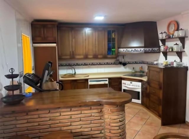 Adosado de 3 habitaciones en Cártama en venta con piscina - 463.500 € (Ref: 9434864)