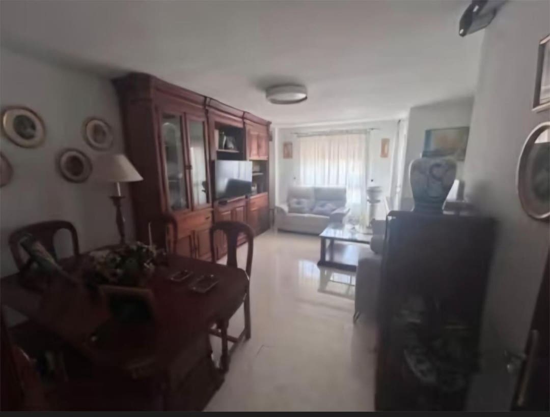 Adosado de 3 habitaciones en Cártama en venta con piscina - 463.500 € (Ref: 9434864)