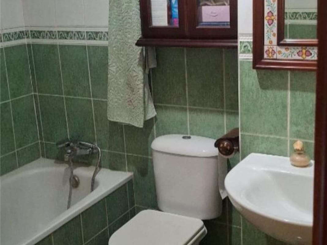 Adosado de 3 habitaciones en Cártama en venta con piscina - 463.500 € (Ref: 9434864)