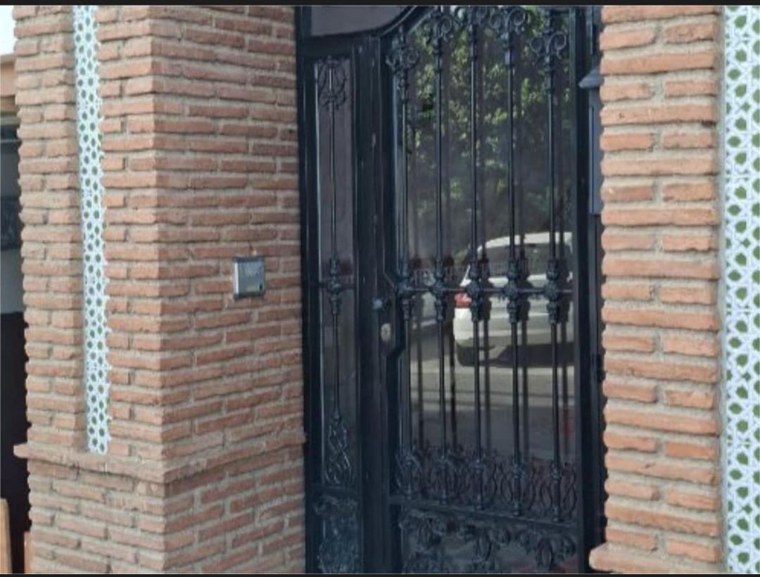 Adosado de 3 habitaciones en Cártama en venta con piscina - 463.500 € (Ref: 9434864)