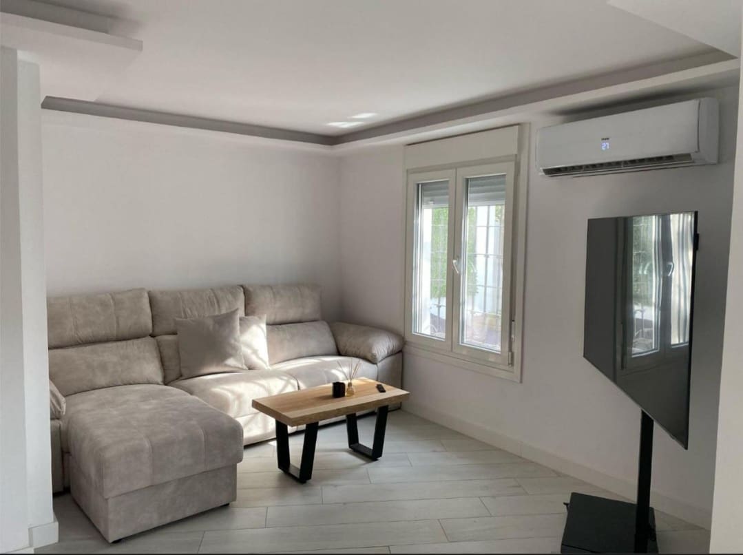 3 soverom Rekkehus til salgs i Torremolinos med svømmebasseng - € 402 000 (Ref: 9434865)