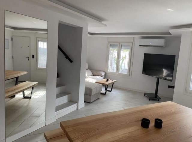 3 soverom Rekkehus til salgs i Torremolinos med svømmebasseng - € 402 000 (Ref: 9434865)