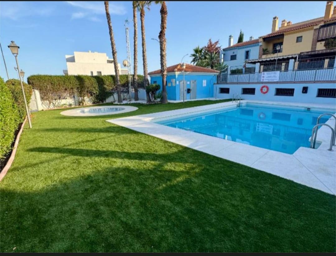 3 soverom Rekkehus til salgs i Rincon de la Victoria med svømmebasseng garasje - € 473 800 (Ref: 9434866)