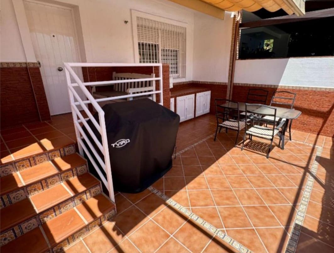 3 soverom Rekkehus til salgs i Rincon de la Victoria med svømmebasseng garasje - € 473 800 (Ref: 9434866)