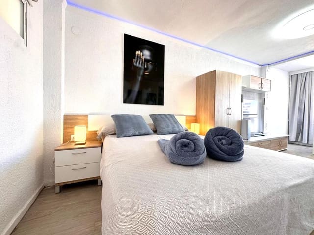 Studio for sale in Torremolinos with pool - € 175,000 (Ref: 9434868)