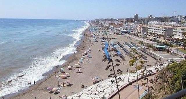 Ático de 2 habitaciones en Torremolinos en venta con piscina garaje - 570.000 € (Ref: 9434869)