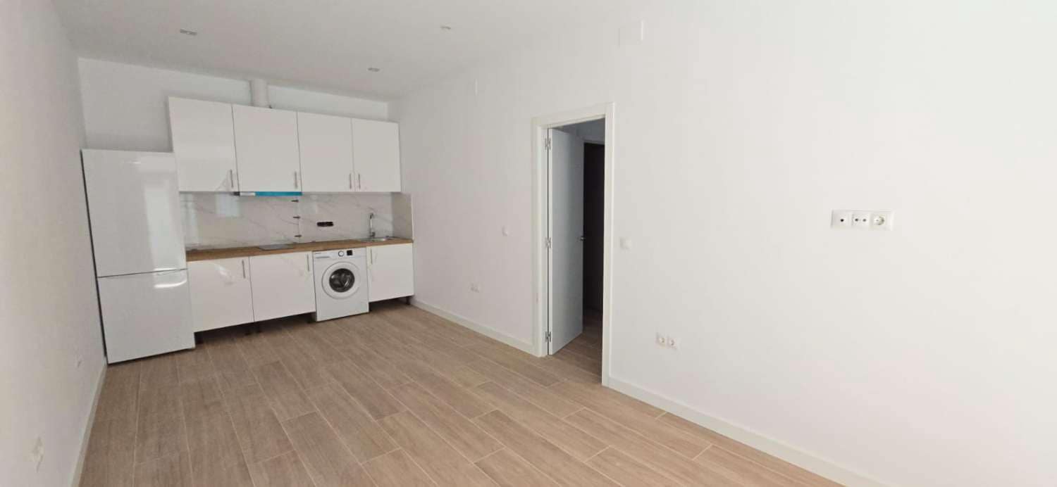 1 soverom Strandleiligheter til salgs i Torremolinos - € 180 000 (Ref: 9434876)