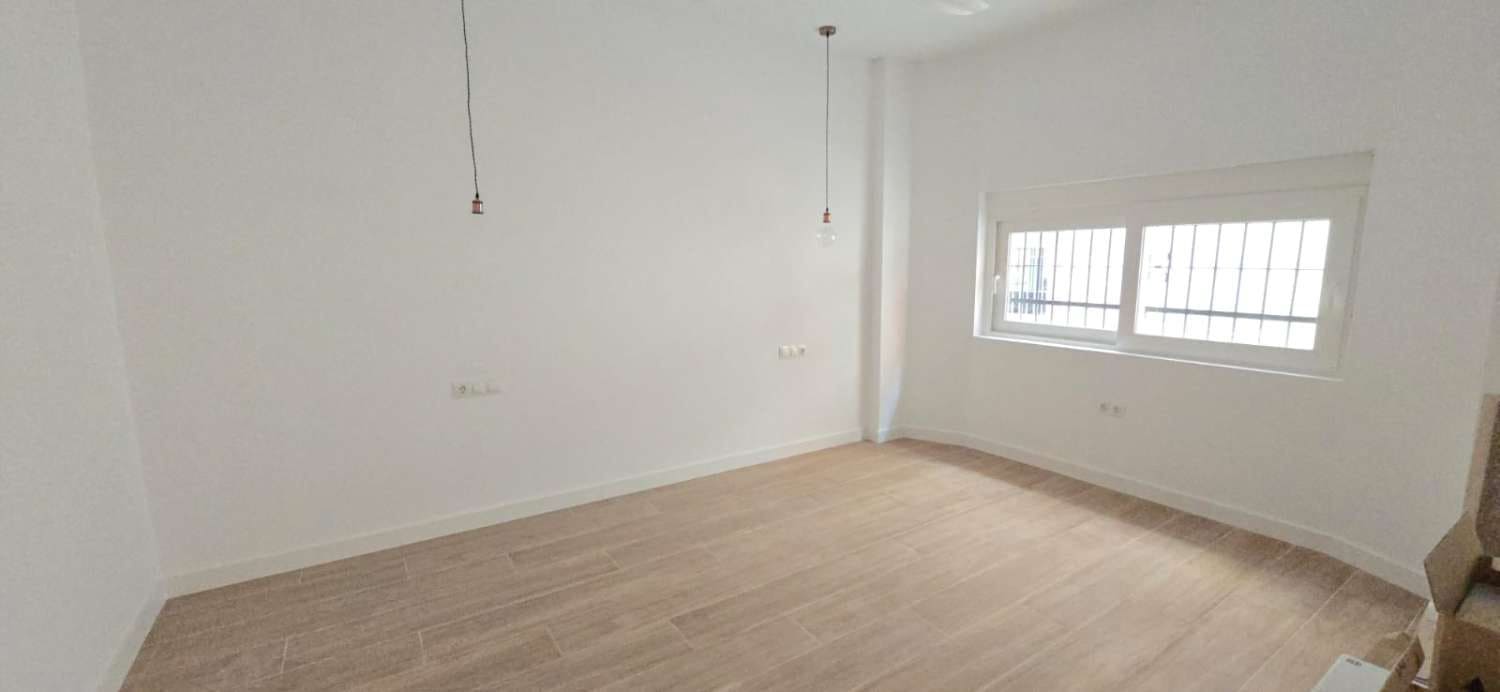 1 soverom Strandleiligheter til salgs i Torremolinos - € 180 000 (Ref: 9434876)