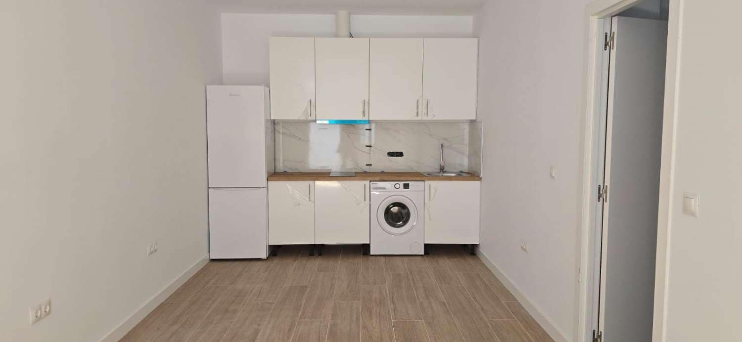 1 soverom Strandleiligheter til salgs i Torremolinos - € 180 000 (Ref: 9434876)