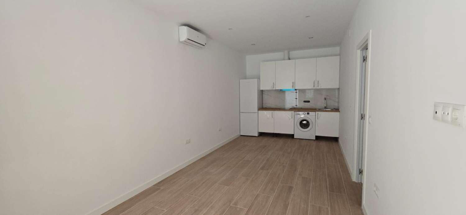 1 soverom Strandleiligheter til salgs i Torremolinos - € 180 000 (Ref: 9434876)