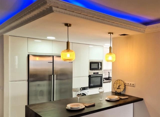 Piso de 4 habitaciones en Puerto de la Torre, Málaga ciudad en venta - 345.000 € (Ref: 9434877)