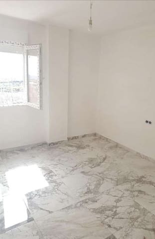 Piso de 4 habitaciones en Puerto de la Torre, Málaga ciudad en venta - 345.000 € (Ref: 9434877)