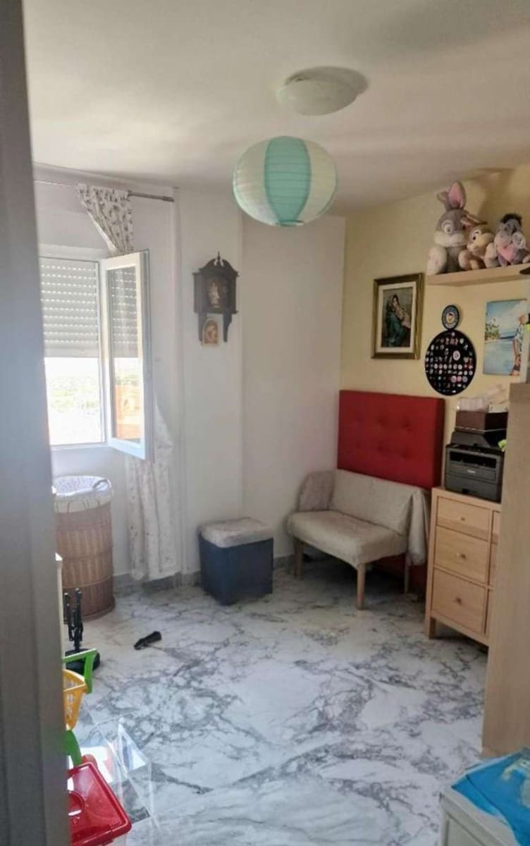 4 bedroom Flat for sale in Puerto de la Torre - € 345,000 (Ref: 9434877)