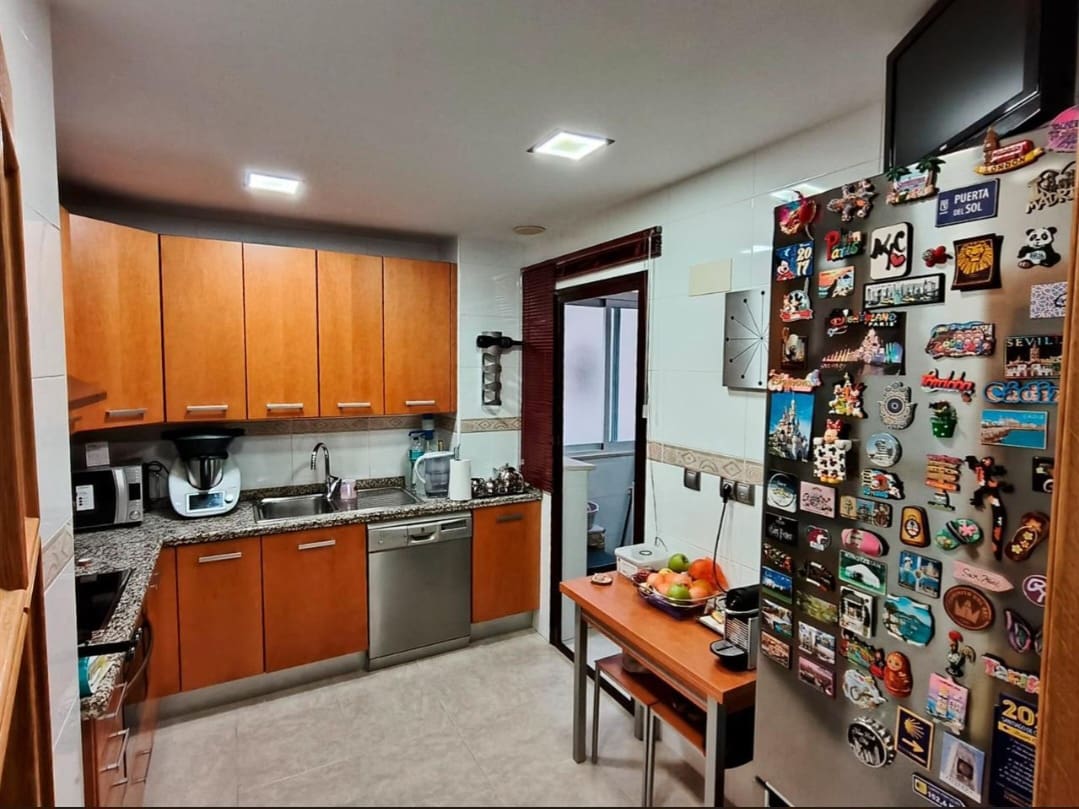 3 Zimmer Wohnung zu verkaufen in Malaga Stadt mit Pool Garage - 590.000 € (Ref: 9434881)