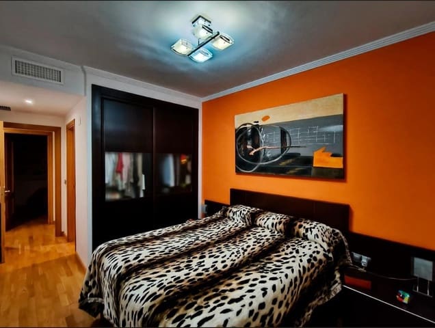 3 Zimmer Wohnung zu verkaufen in Málaga Stadt mit Pool Garage - 590.000 € (Ref: 9434881)