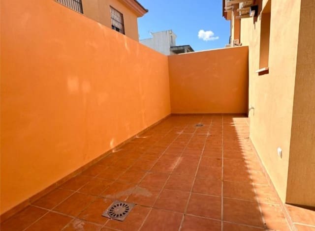 4 soveværelse Rækkehus til salg i Málaga by - € 360.500 (Ref: 9434886)